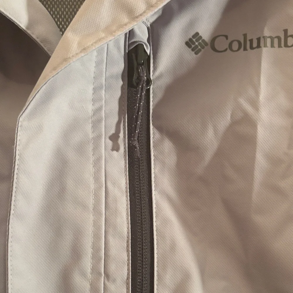 Columbia Gray and Black Ski Jacket - Picture 5 of 16
